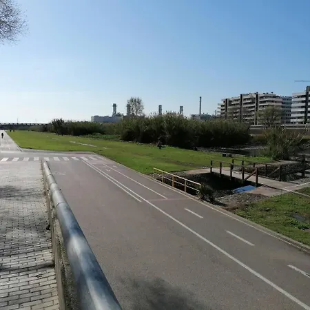 Piso Pl 2b, 20min Plaza Cataluna Apartamento Sant Adria de Besos